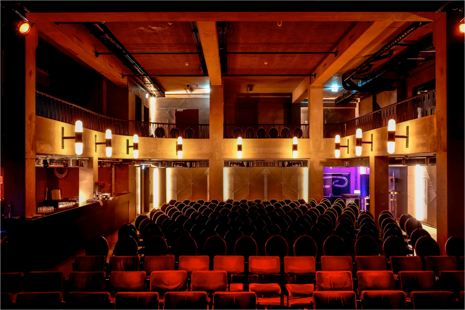 Der Blick von der Bühne ins Publikum des Säälchens