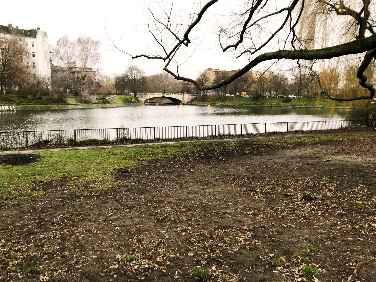 Blick auf Dreiländereck von der Kreuzberger Seite