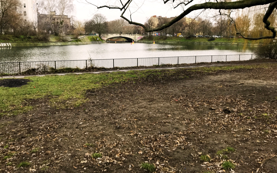 Blick auf Dreiländereck von der Kreuzberger Seite